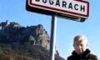 France blocks 'gate connecting the worlds'
