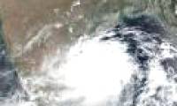 Giant super typhoon threatens 100 million Indians