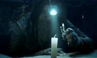 Grave robbers hear the rooster crowing or the candles go out, they rush to run away: Fear of meeting the enemy!