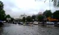 Heavy rain in many days, flood in Central region is rising