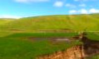 Hell holes are as long as 2 football fields suddenly appear in New Zealand