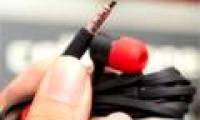 How to make the headset cord not tangled?