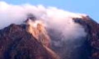 Indonesia alarm volcanic spray