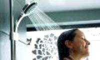 Is it better to shower in the evening or in the morning?
