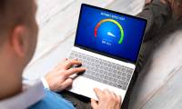 Japanese researchers set record for data transmission speed
