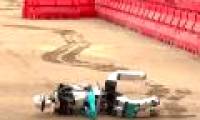 Laughing with the extreme fall of the robot
