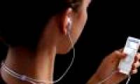 Listening to music from an MP3 player may be deaf