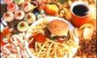 Mommy eating snacks harms long-term health for children