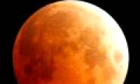 Moonlight: Why is the moon red and big unusually?