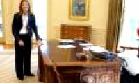 Mysterious red button on the US President's desk