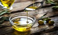 New research shows: Eating olive oil regularly could save your life