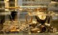 People change their lives through lost treasure