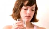 Record new habits of drinking water while eating