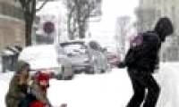 Seasonal snowstorm in Europe makes traffic stagnant