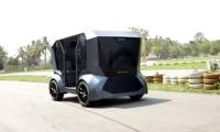 Self-driving cars operate using human brain simulation technology
