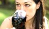 Should drink alcohol under red light