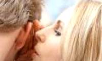Should say sorry to the right ear