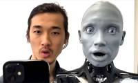Shudder to see the world's most humanoid robot imitate the behavior of a scientist