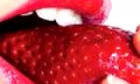 Some types of vegetables and seeds clean the mouth