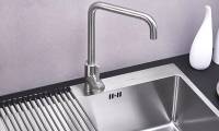 Stainless steel - why is it called 'stainless steel'?