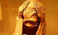 Strange phenomenon in ancient tomb makes experts tremble: Mysterious mummy waits to be reborn!