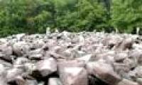 Strange rocky rock rang like an instrument