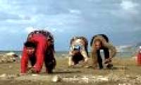 Strange Syndrome: All 5 brothers and sisters go by four limbs like bears