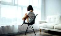 Strangely, an 18-year-old girl in China suffers from the disease of 'cerebral love'