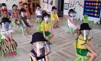 Students wearing a hat may experience eye strain, headache, and nearsightedness