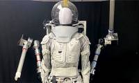 'Super Limbs' invention helps astronauts stand firmly on the Moon