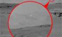 Suspecting UFO flying and landing on Mars?