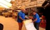 Take advantage of the mattress to leave and plant trees in the desert