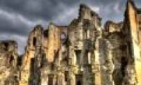 The castles are deserted with beauty