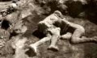 The incredible truth about couples hugging each other under the ashes 2,000 years ago