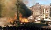 The mighty empire smashed the capital of the enemy through a 6-pound gun