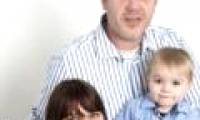 The mother gave birth to 2 children, 6.5 months apart