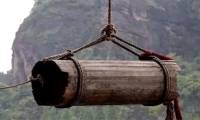 The mystery of how ancient people hung coffins on cliffs: Experts offered a prize of 1.3 billion, the farmer solved the puzzle!