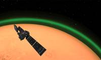 The mystery of the blue light strip on Mars