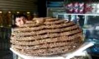 The people hunted 10-storey beehive in the Nghe An-Lao border