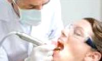 The woman suddenly said a foreign voice after pulling out her teeth