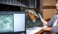 Unexpectedly discovered Van Gogh's portrait hidden behind the painting for more than 100 years