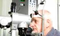 Use of cocaine is prone to blindness