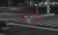 Video: Scary cars through ghosts on the street?