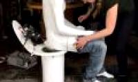 Video: Youtuber makes a butt-wiping machine