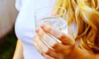 What happens when you gargle with salt water?