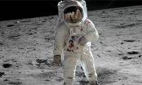 Why are people so hard to live on the Moon and Mars?