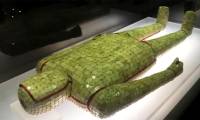 Why did ancient Chinese emperors use jade coffins?