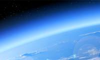 Why did the Arctic ozone hole just suddenly close?